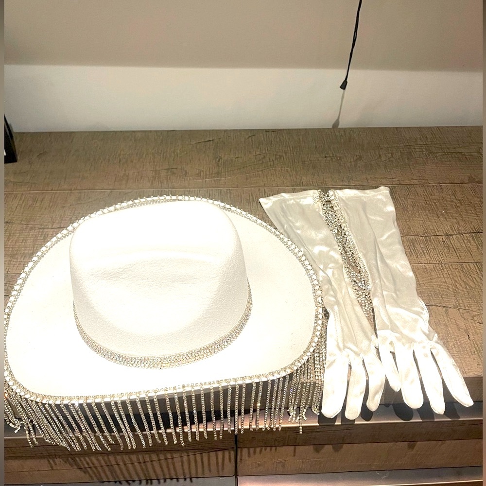 White Cowboy Hat and gloves with Bling